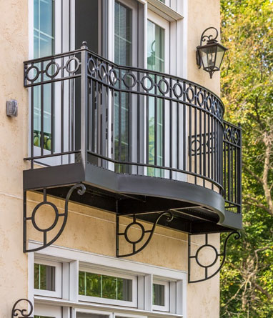 balcony railing installation